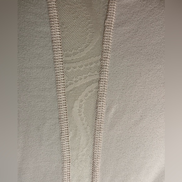 Lululemon 4 pink Striped Soft Long sleeve mesh lace top - Picture 8 of 10